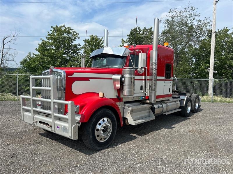 Kenworth W900