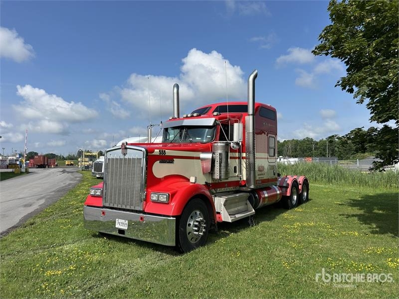 Kenworth W900