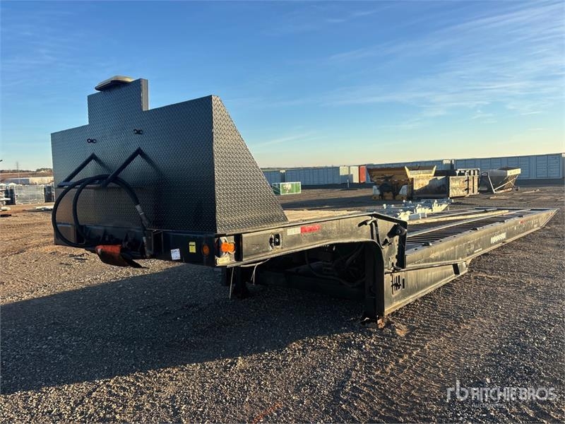 Remorque surbaissée Landoll 48 ft Tri/A Sliding Axle — occasion 2008