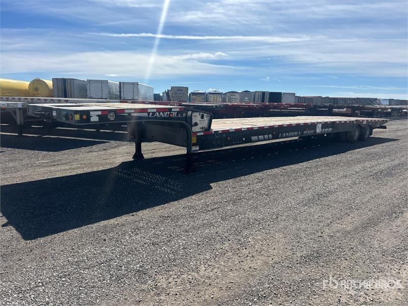 Remorque surbaissée Landoll 930 49 ft T/A Sliding Axle — occasion 2015