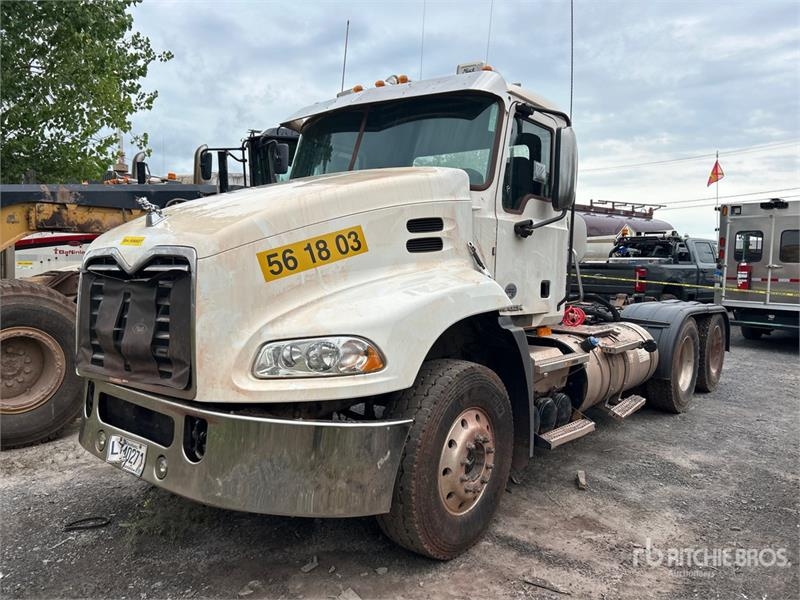 Tracteur routier Mack CXU613 — occasion 2018