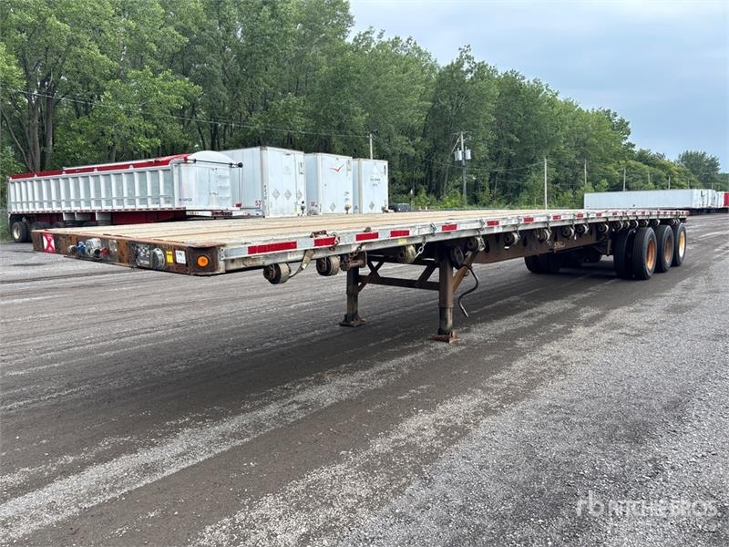 Manac 28800 kg 48 ft Tri/A Flatbed Trailer
