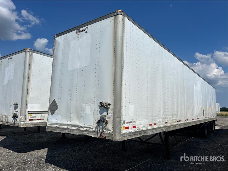 Manac 53 ft x 102 in Tri/A Van Trailer