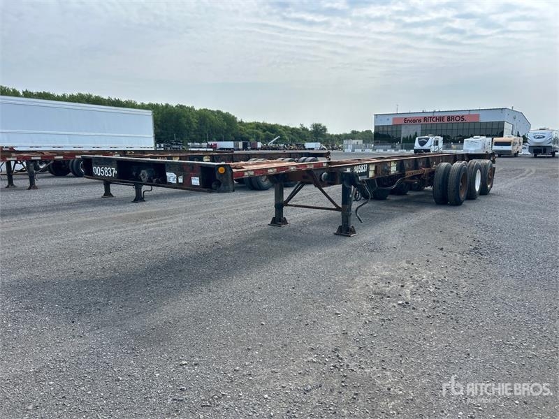 Max Atlas 40 ft Tri/A Extendable Container Trailer