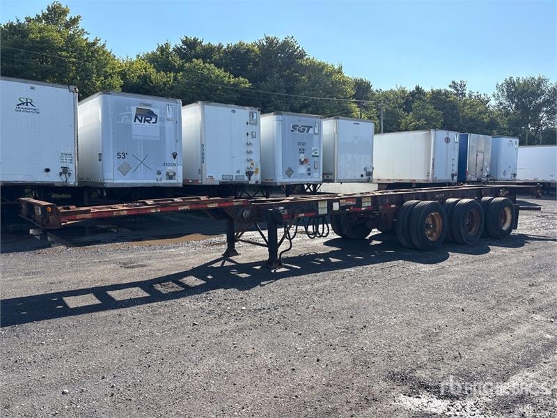 Max Atlas 40 ft Tri/A Extendable Container Trailer