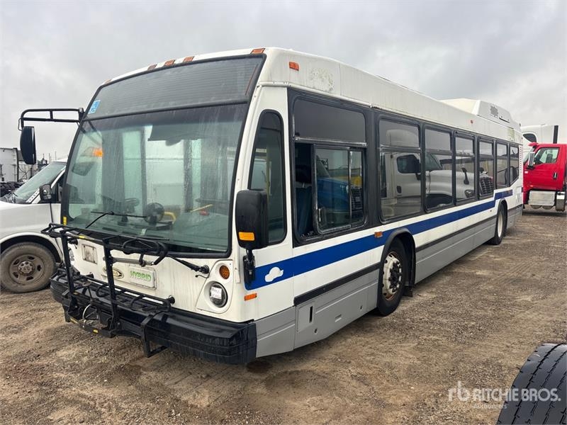 Minibus Nova LFS 4x2 34-Seat Transit Hybrid Bus — occasion 2010