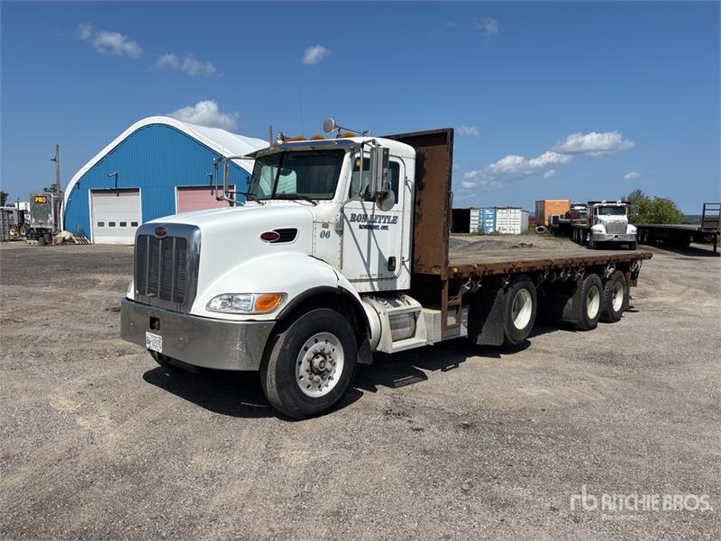 Peterbilt 335