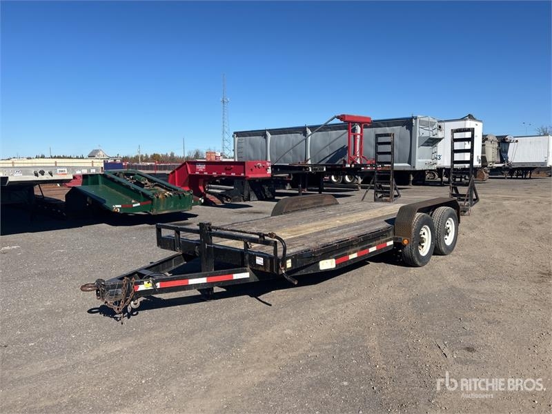 Remorque porte-engins PJ Trailers Trailers 18 ft T/A Equipment — occasion 2009