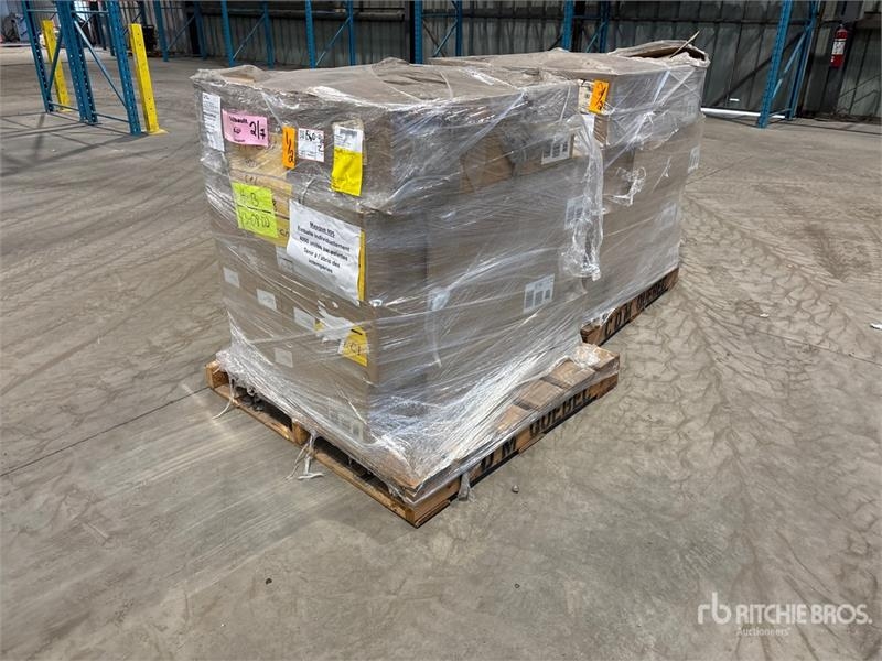 Camion benne Quantity of (2) Pallets of N95 Mask (Unused) — occasion