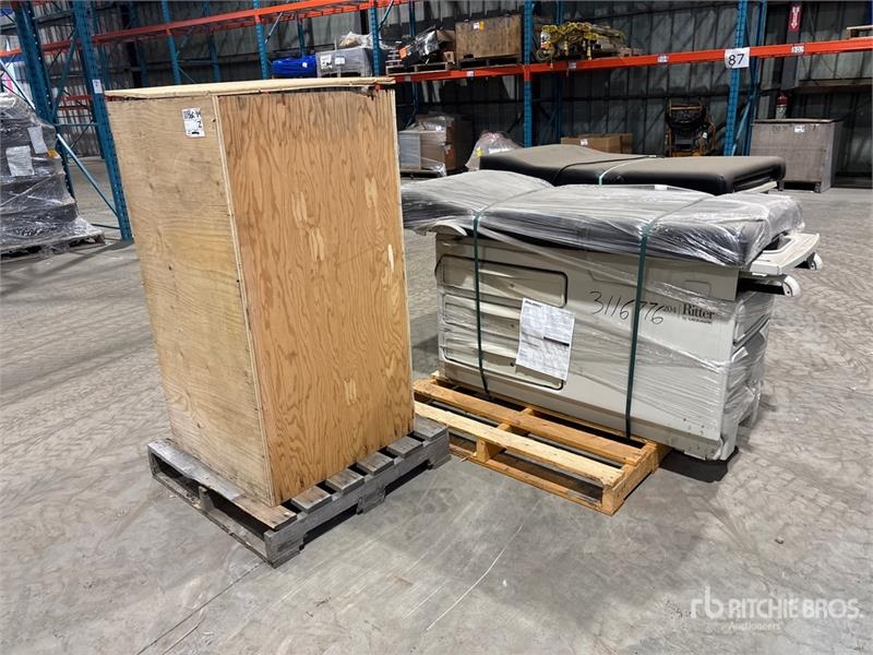 Camion benne Quantity of Ritter Medical Beds — occasion