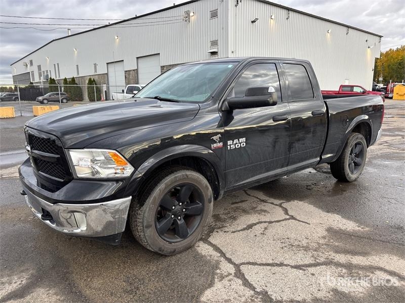 Fourgon utilitaire RAM 1500 — occasion 2015