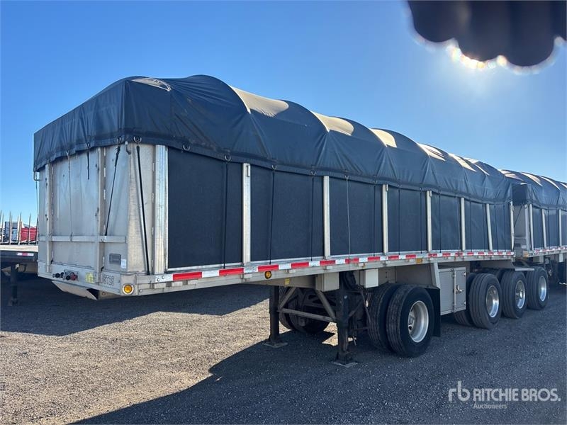 Remorque à ridelles Reitnouer 28 ft Quad/A B-Train Lead Flatbed — occasion 2013