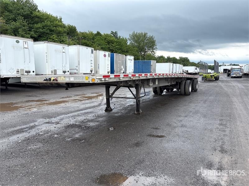 Reitnouer 48 ft T/A Spread Axle Flatbed Trailer