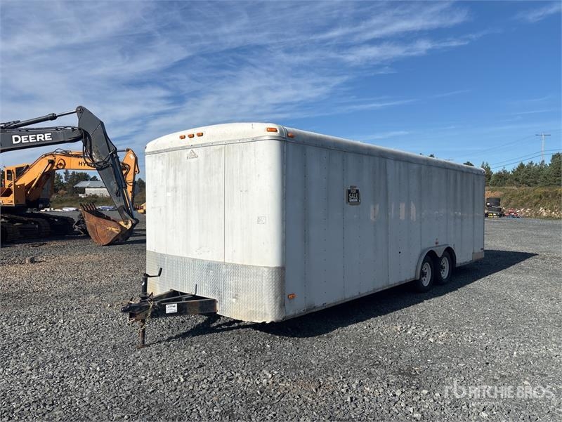 Remorque fourgon Royal Cargo RCT 8.5x24TA2 24 ft T/A Enclosed — occasion 2004