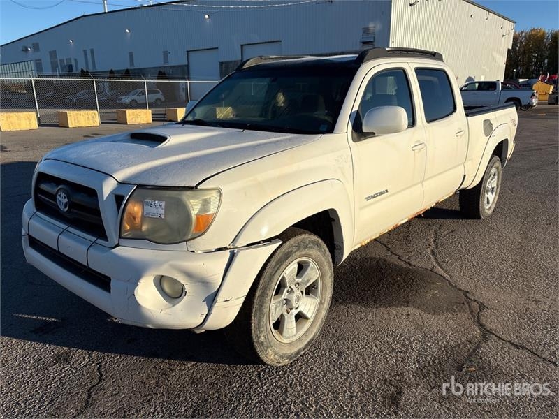Fourgon utilitaire Toyota Tacoma — occasion 2008