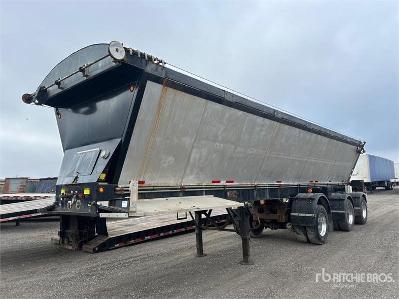 Trail King 38 ft Tri/A Live Bottom Trailer