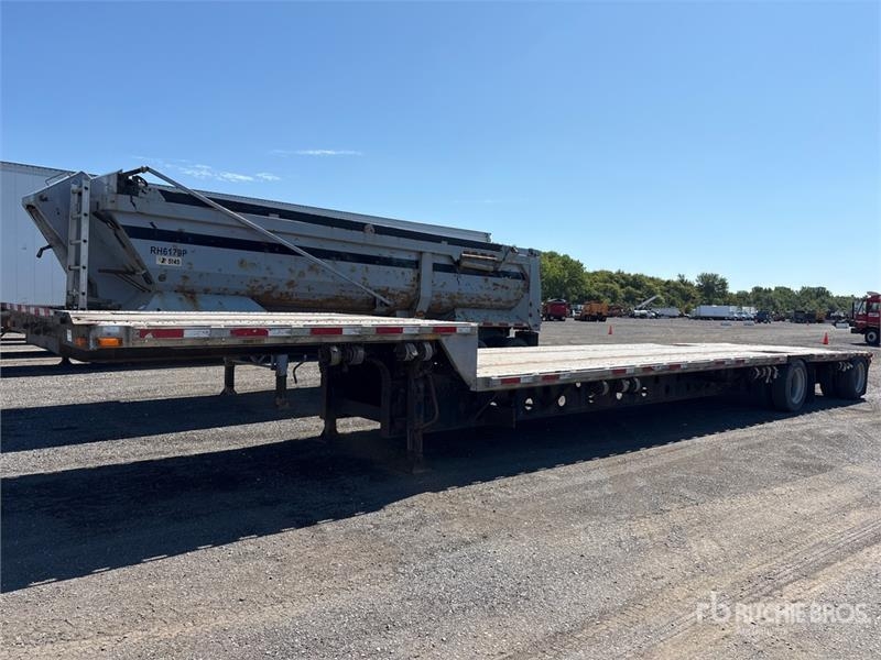 Transcraft 37 ft T/A Spread Axle Step Deck Trailer