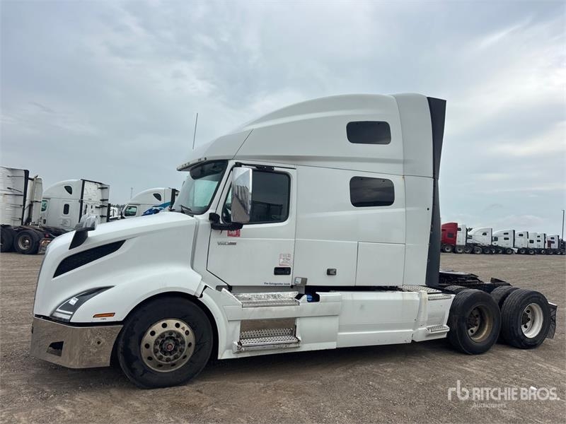 Volvo VNL760