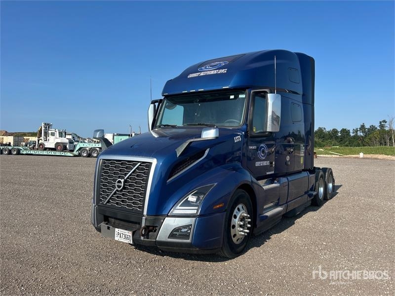 Volvo VNL760