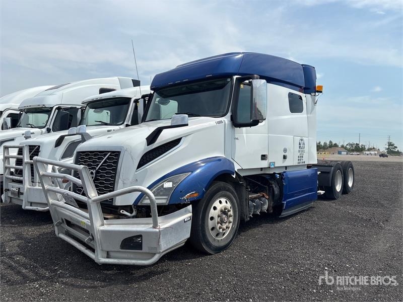 Volvo VNL760