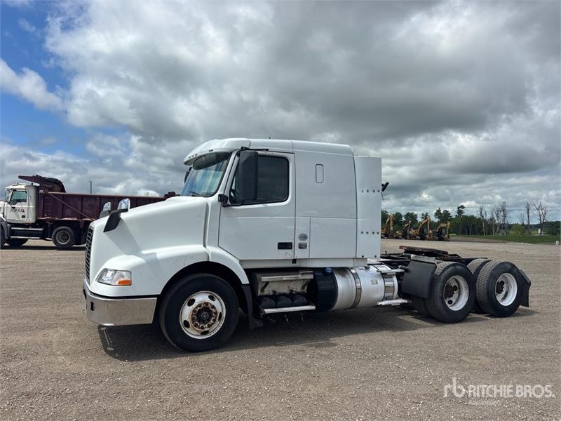 Volvo VNM