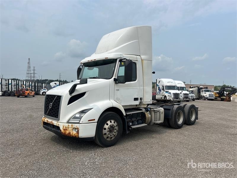 Volvo VNR