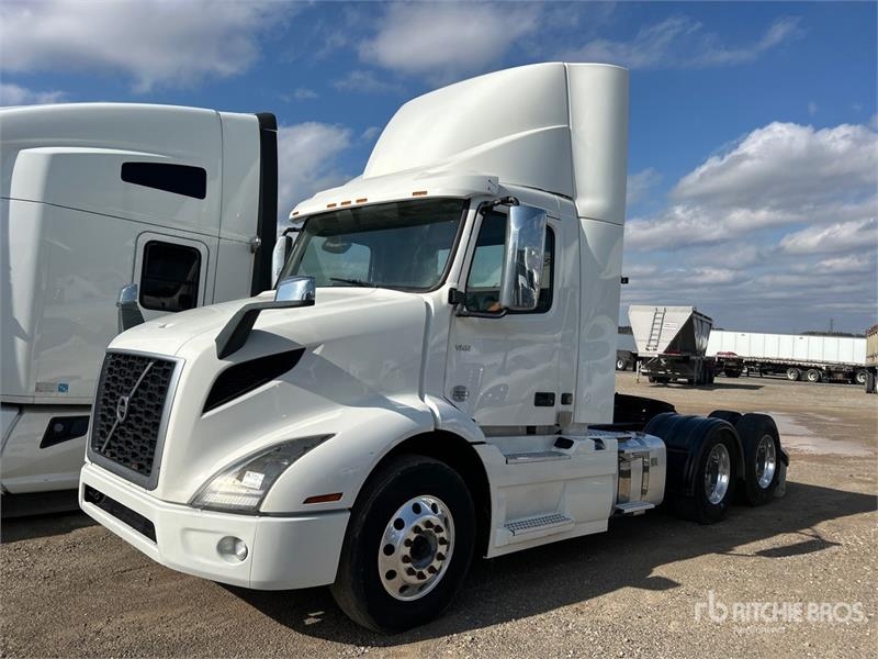 Tracteur routier Volvo VNR 6x4 T/A Day Cab (Inoperable) — occasion 2019