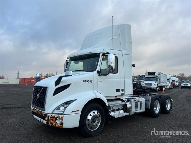 Tracteur routier Volvo VNR 6x4 T/A Day Cab — occasion 2019