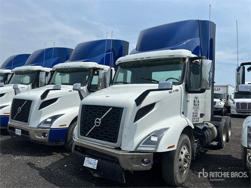 Volvo VNR300
