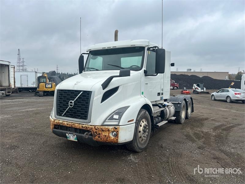 Tracteur routier Volvo VNR64T 6x4 T/A Day Cab — occasion 2019