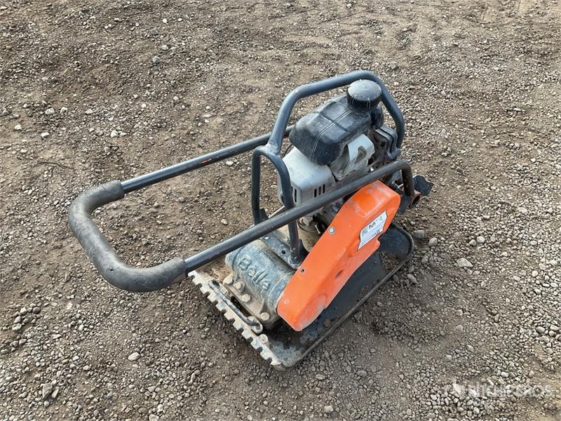 Plaque vibrante Altrad Belle LC3251 Vibratory Plate Compactor — occasion 2018