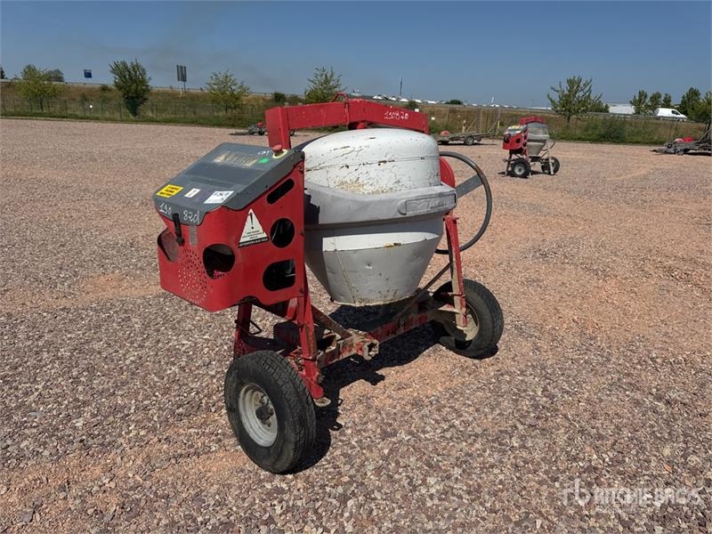 Altrad Betonniere Portable Concrete Mixer