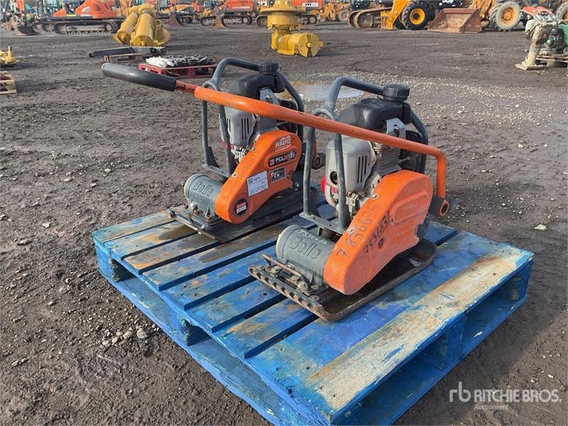 Plaque vibrante Belle of (2) Belle LC3251 Vibratory Plate Compactor — occasion 2021