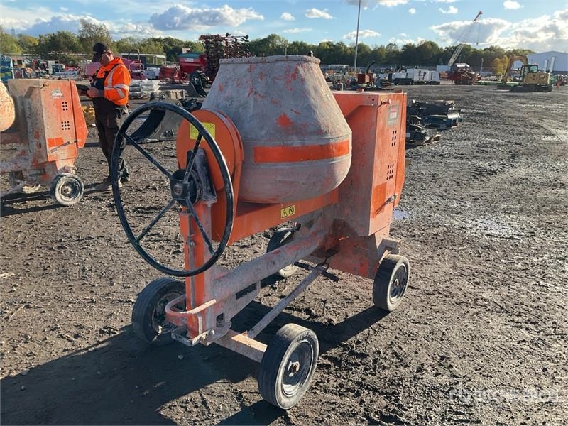 Bétonnière Belle PM20 Portable Concrete Mixer — occasion 2019