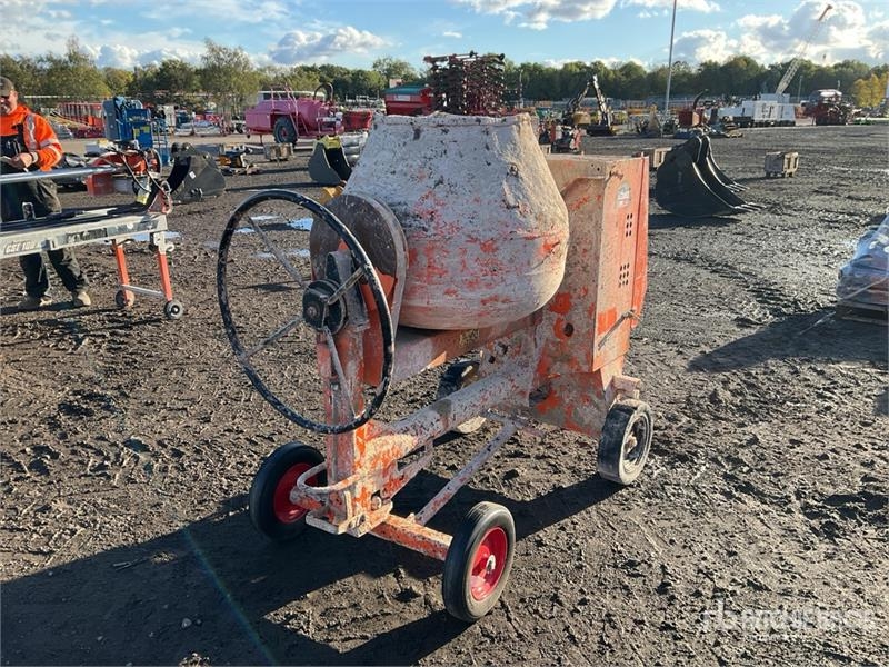 Bétonnière Belle PM20 Portable Concrete Mixer — occasion 2017