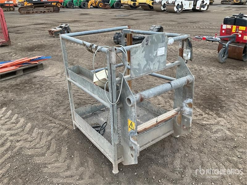 Bobcat 6916055 Personnel Basket — occasion 2006