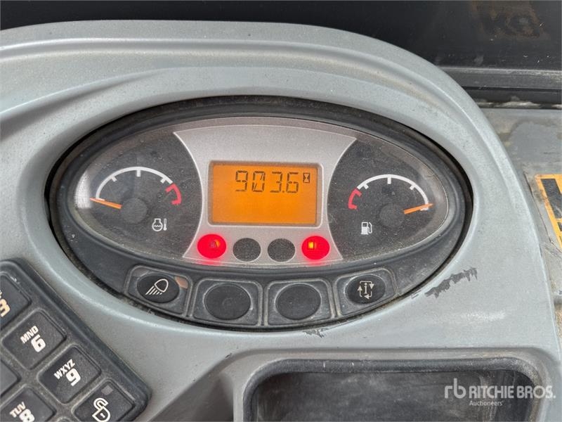 Mini-pelle Bobcat E17 — occasion 2020, 903 h