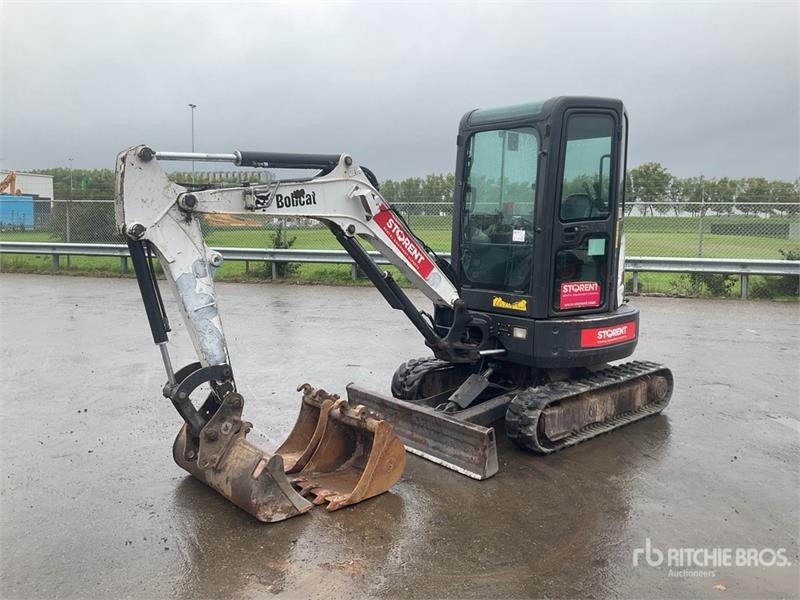Mini-pelle Bobcat E25 Mini — occasion 2015, 5 179 h