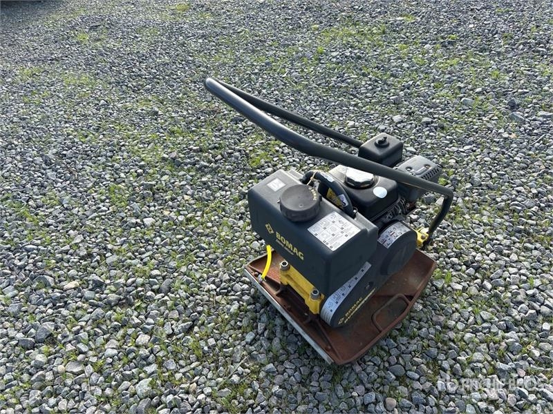 Plaque vibrante Bomag BVP12/50A Vibratory Plate Compactor — occasion 2020