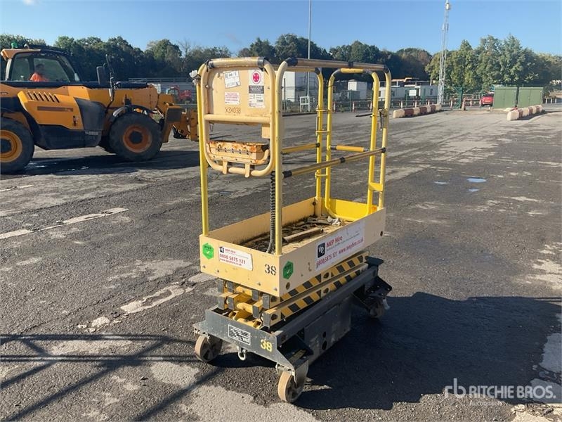 Boss X3X Electric Scissor Lift