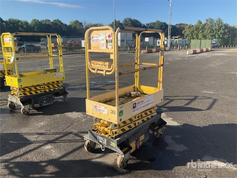 Boss X3X Electric Scissor Lift