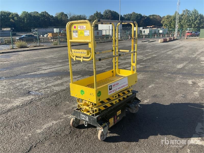 Boss X3X Electric Scissor Lift