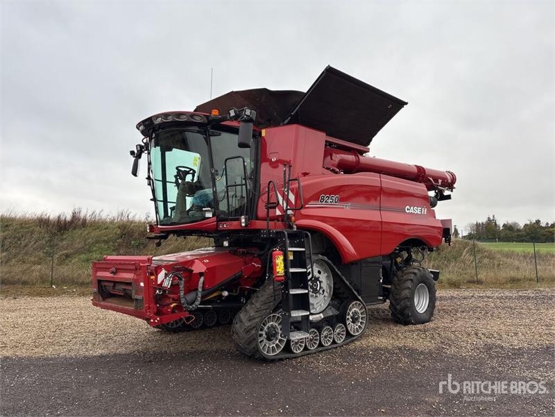 Case IH Axial Flow 8250 Harvest Command