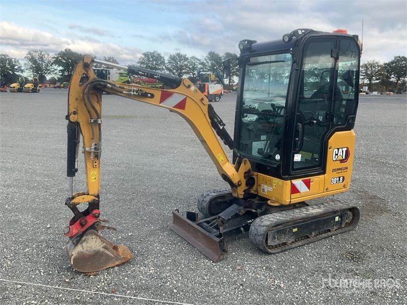 Mini-pelle Caterpillar 301.8-05 Mini — occasion 2023, 735 h