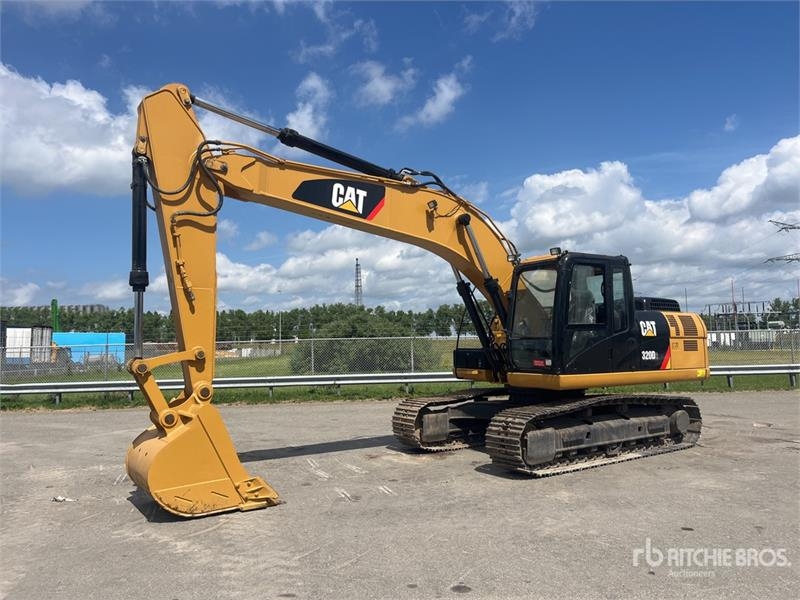 CAT 320D2