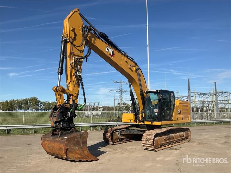 Pelle sur chenilles Caterpillar 330 Tracked — occasion 2021, 10 426 h