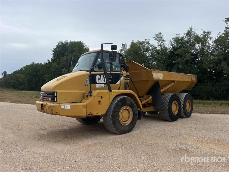 CAT 725