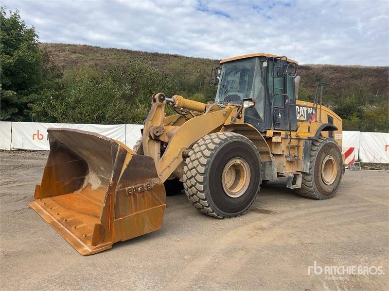 Chargeuse sur pneus Caterpillar 966 H Wheel — occasion 2011, 15 825 h
