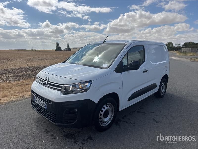 Fourgon utilitaire Citroën Berlingo — occasion 2022