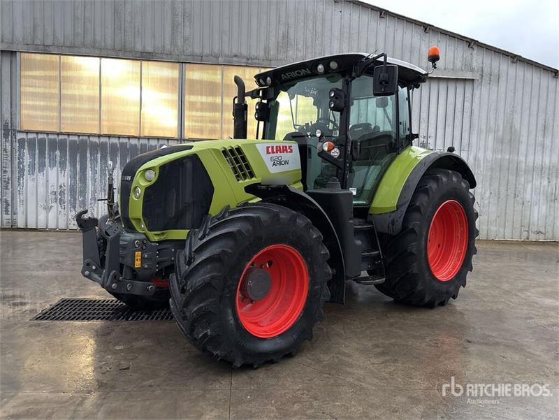 CLAAS Arion 620 Cmatic